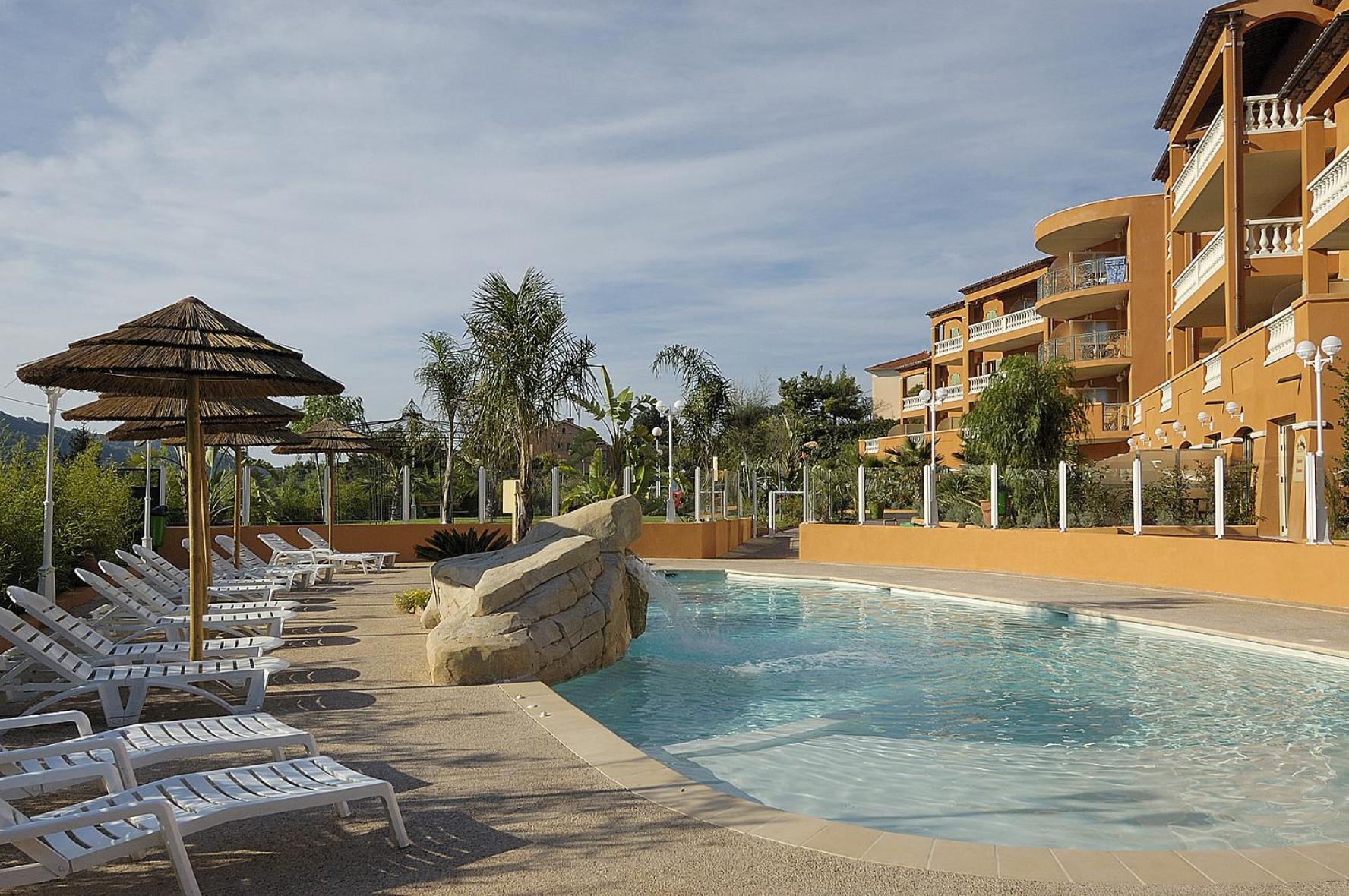 Hotel Lou Castelet Carros Exterior foto